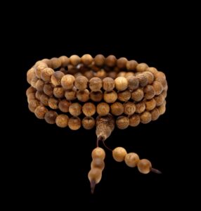 Chuỗi Trầm Hương Tự Nhiên 108 Hạt Size 6-7-8mm