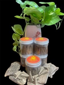 Nhang trầm nụ mẫu tháp hộp 55 viên thơm đặc biệt.